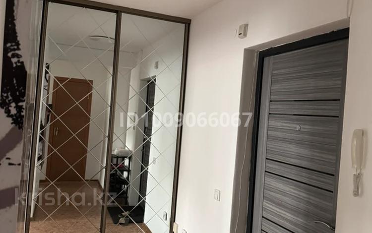 1-бөлмелі пәтер · 40 м² · 7/7 қабат, Байкен Ашимова 16, бағасы: 120 000 ₸ в Талдыкоргане, мкр Коктем — фото 2