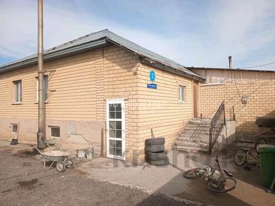 Отдельный дом · 5 комнат · 120 м² · 10 сот., мкр Уркер, Бегазы дандибай 13 — Уркер за 45 млн 〒 в Астане, Нура р-н