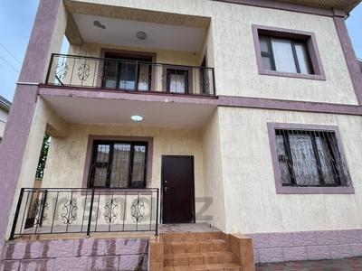 Отдельный дом · 6 комнат · 240 м², 24-й мкр 64 за 800 000 〒 в Актау
