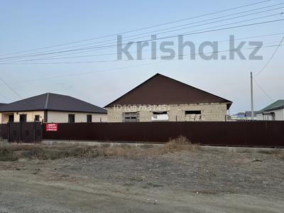 Отдельный дом · 4 комнаты · 163 м² · 10 сот., мкр Жулдыз, Улица Койшыгали Доскалиев 24 — ЖҰЛДЫЗ 2 34көше 24 участок за 13.5 млн 〒 в Атырау