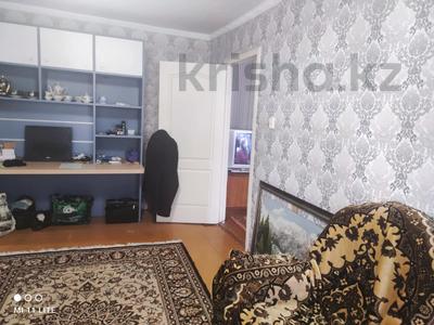 2-комнатная квартира · 46 м² · 1/5 этаж, пр. Республики за 6.5 млн 〒 в Темиртау