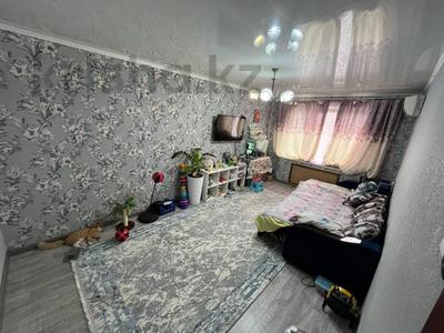 4-комнатная квартира, 87 м², 5/5 этаж, мкр Аксай-5 за 48 млн 〒 в Алматы, Ауэзовский р-н