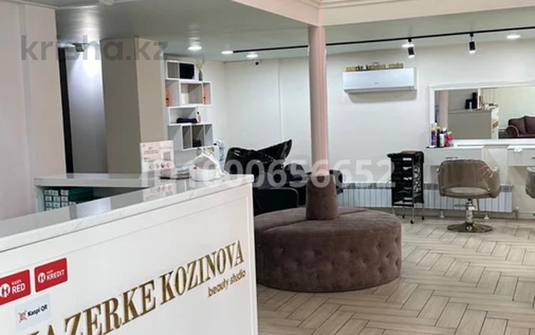 Магазины и бутики, салоны красоты, образование · 163 м² за 165 млн 〒 в Астане, Есильский р-н — фото 2