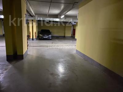 Паркинг • 18 м² • Сауран — Керей Жанибек хандар за 15 000 〒 в Астане, Есильский р-н