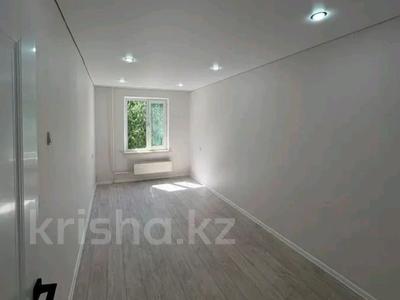 2-бөлмелі пәтер · 46 м² · 4/5 қабат, 4 МКР. ЖАСТАР — ВОЗЛЕ ШКОЛЫ # 16 - SMALL, бағасы: 17.5 млн ₸ в Талдыкоргане
