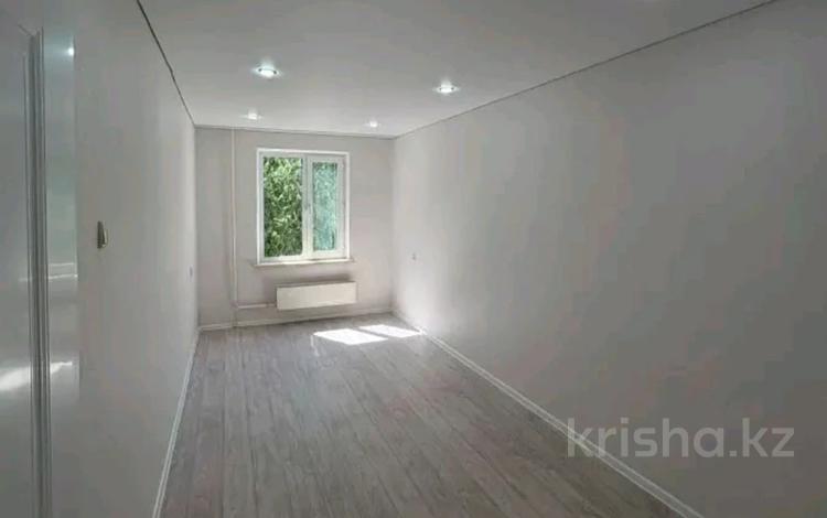 2-бөлмелі пәтер · 46 м² · 4/5 қабат, 4 МКР. ЖАСТАР — ВОЗЛЕ ШКОЛЫ # 16 - SMALL, бағасы: 17.5 млн ₸ в Талдыкоргане — фото 61