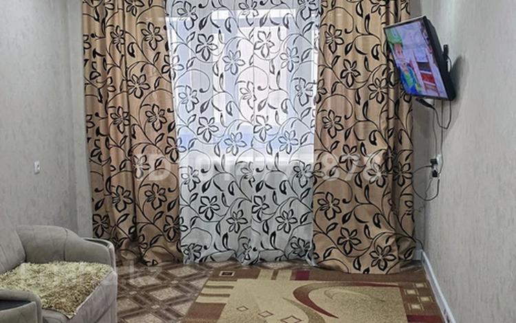 2-комнатная квартира · 45 м² · 4/5 этаж, Майкудук, Майкудук, 17й микрорайон 35 за 160 000 ₸ в Караганде, Алихана Бокейханова р-н — фото 2