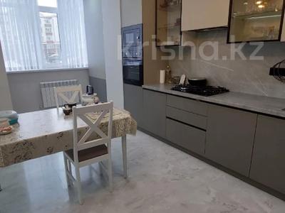 4-комнатная квартира, 114 м², 1/5 этаж, мкр. Алтын орда за 50 млн 〒 в Актобе, мкр. Алтын орда