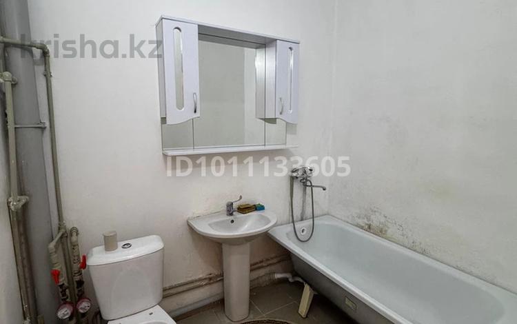 1-бөлмелі пәтер · 45 м² · 4/4 қабат, мкр Нурсая-3, Нурсая — Остановка 5000ұсақ түйек,Аптека Зерде ,Batys Market, бағасы: 150 000 ₸ в Атырау — фото 2