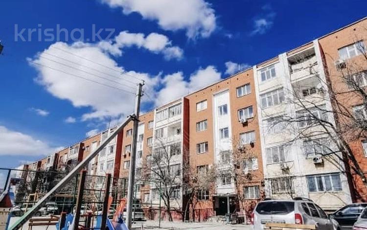 4-комнатная квартира · 110 м² · 1/5 этаж · помесячно, Сатпаева 34 за 280 000 〒 в Атырау — фото 9