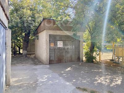 Гараж · 28 м² · Момышулы 3а — Отличное расположение — Площадь Аль-Фараби, ТРЦ “Shymkent Plaza” Рядом находятся «Каусар» чайхана и турецкое кафе «Адана». за 5.5 млн ₸ в Шымкенте