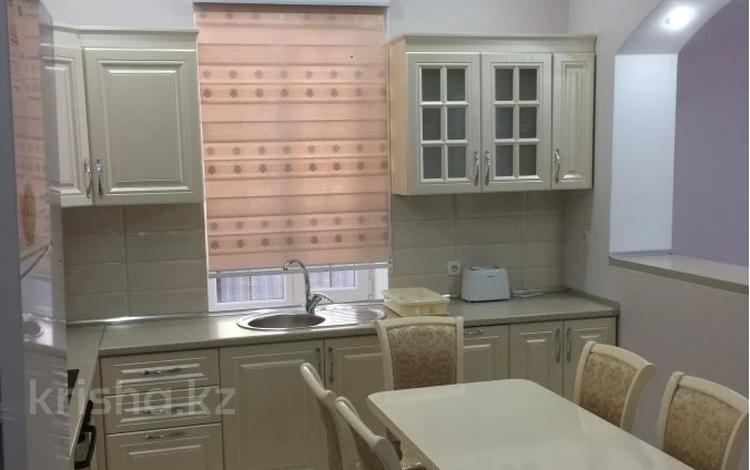 2-бөлмелі пәтер · 88 м² · 2/3 қабат, Ул.Крупская 37, бағасы: 300 000 ₸ в Атырау — фото 2