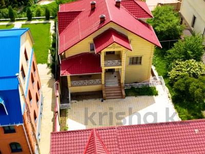 Отдельный дом · 6 комнат · 466 м² · 10 сот., Марата Оспанова 85/58 за 320 млн ₸ в Алматы, Медеуский р-н