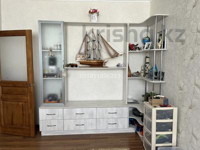 3-комнатная квартира · 68 м² · 4/5 этаж, Микрорайон Нурсая 29 за 200 000 〒 в Атырау, мкр Авангард-2