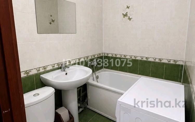 2-комнатная квартира · 46 м² · 5/5 этаж, ул. Алмазова 63 за 13.5 млн ₸ в Уральске — фото 2