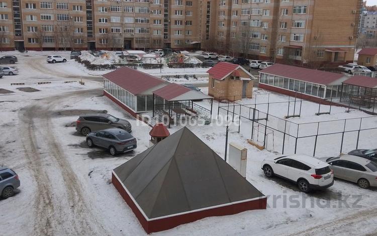 2-комнатная квартира · 69 м² · 3/5 этаж, мкр. Алтын орда, Тауелсиздик 2 — пересечение улиц А.Молдагуловой и проспекта Тауелсиздик за 30 млн 〒 в Актобе — фото 2