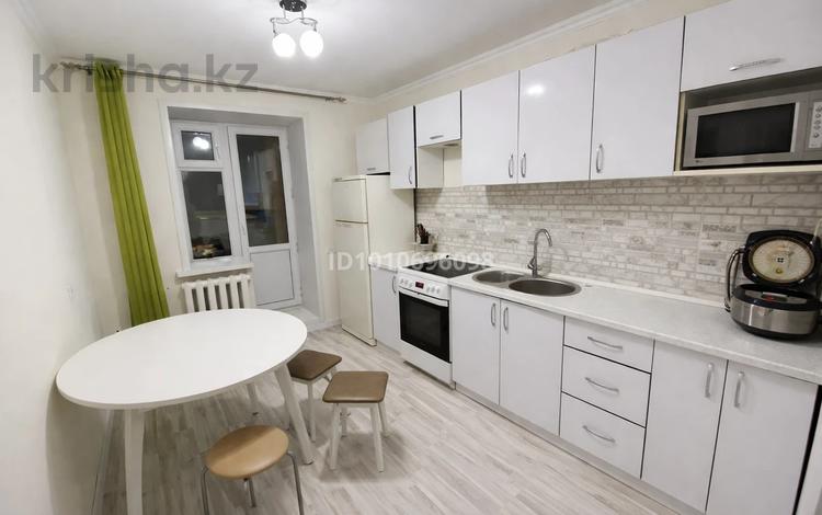 2-бөлмелі пәтер · 60 м² · 2/10 қабат, Азербаева 6/5, бағасы: 26.6 млн ₸ в Астане, Алматы р-н — фото 2