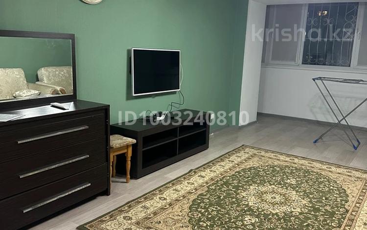 4-бөлмелі пәтер · 90 м² · 1/5 қабат, Кабанбай батыра 93, бағасы: 400 000 〒 в Усть-Каменогорске — фото 2