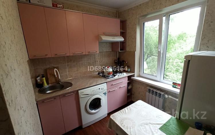 1-комнатная квартира, 31 м², 3/4 этаж, мкр №8 74