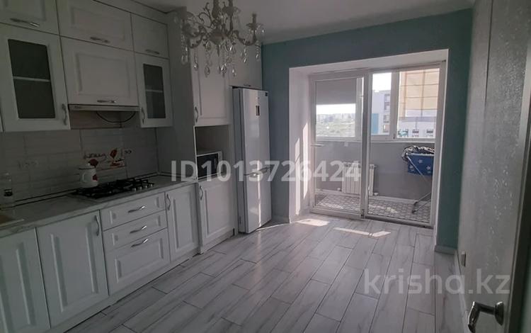 1-бөлмелі пәтер · 46 м² · 8/10 қабат, мкр. Алтын орда, Молдагулова — Молдагулова, бағасы: 18.8 млн ₸ в Актобе — фото 2