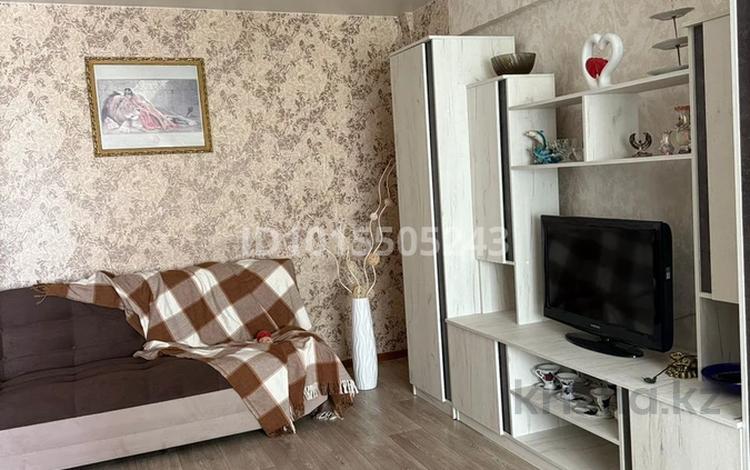 2-бөлмелі пәтер · 45 м² · 5/5 қабат, пр Нурсултана Назарбаева 27/1, бағасы: 18 млн ₸ в Усть-Каменогорске, Ульбинский — фото 2