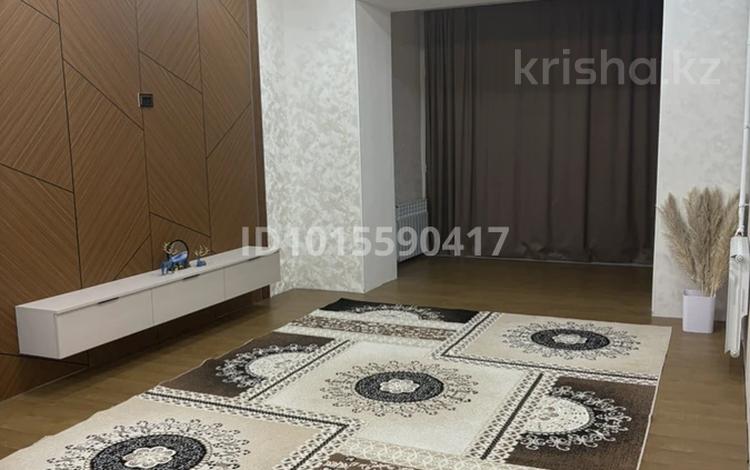 2-бөлмелі пәтер · 54.5 м² · 2/7 қабат, Трасса М-38, 34 34 — Семей-Павлодар, бағасы: 28 млн ₸ — фото 2