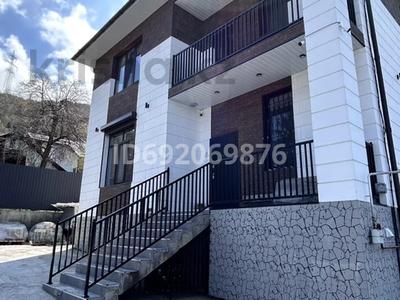 Отдельный дом · 6 комнат · 240 м² · 4.5 сот., мкр Ерменсай за 205 млн 〒 в Алматы, Бостандыкский р-н