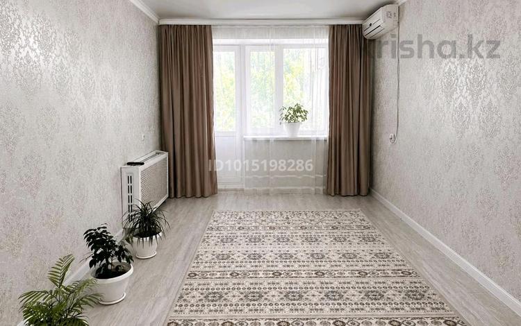 2-бөлмелі пәтер · 52 м² · 4/9 қабат, Қонаев ш/а. 12, бағасы: 22 млн ₸ в Уральске, мкр Кунаева — фото 2