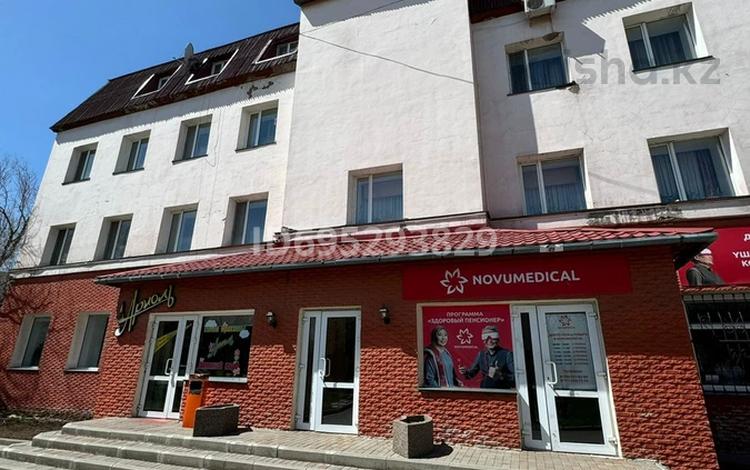4-комнатная квартира · 150 м² · 2/4 этаж, Абая 76А — Район Политехнического университета , 32 квартал за 50 млн ₸ в Караганде, Казыбек би р-н — фото 2