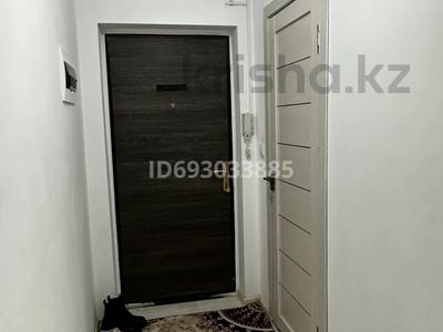 3-комнатная квартира, 71.5 м², 7/7 этаж помесячно, 9 мкр за 120 000 〒 в Туркестане