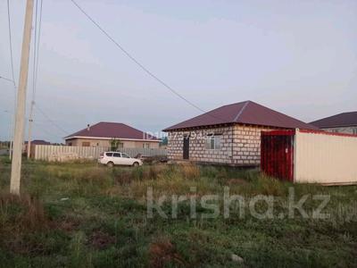 Отдельный дом · 4 комнаты · 100 м² · 10 сот., Тажибаева 88 за 20 млн 〒 в Астане, Сарайшык р-н