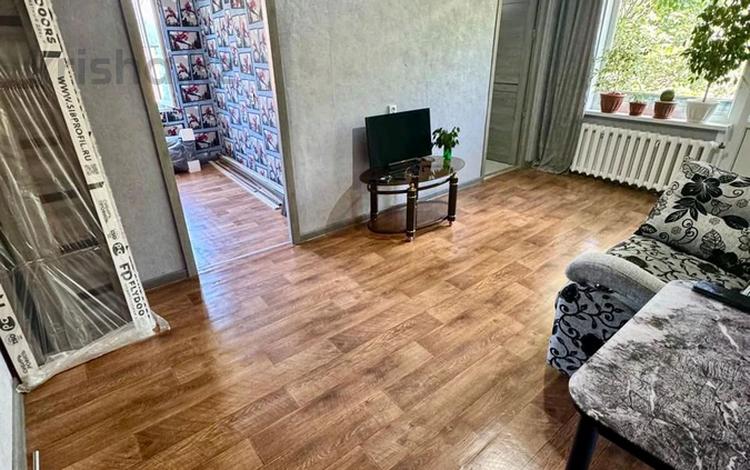 3-бөлмелі пәтер · 57 м² · 5/5 қабат, Юбилейная 10, бағасы: 13 млн ₸ в  — фото 2