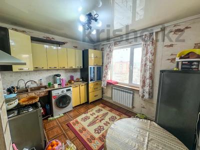 Продажа квартир в Жетысу обл.: 5-комнатная квартира · 110 м² · 5/5 этаж, м-н мушелтой за 30 млн 〒 5-комнатная квартира · 110 м² · 5/5 этаж, м-н мушелтой за 30 млн 〒 в Талдыкоргане, мкр Мушелтой