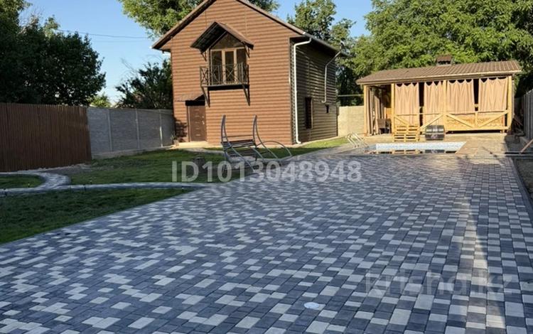 Дача · 2 комнаты · 130 м², жилой массив Кайнар Булак, Фабричная 82 за 80 000 ₸ в Шымкенте, Абайский р-н — фото 2