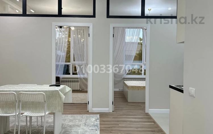 2-комнатная квартира · 46 м² · 2/7 этаж, 8-й микрорайон 26/4 — Октябрьская за 230 000 ₸ в Шымкенте, Туран р-н — фото 2