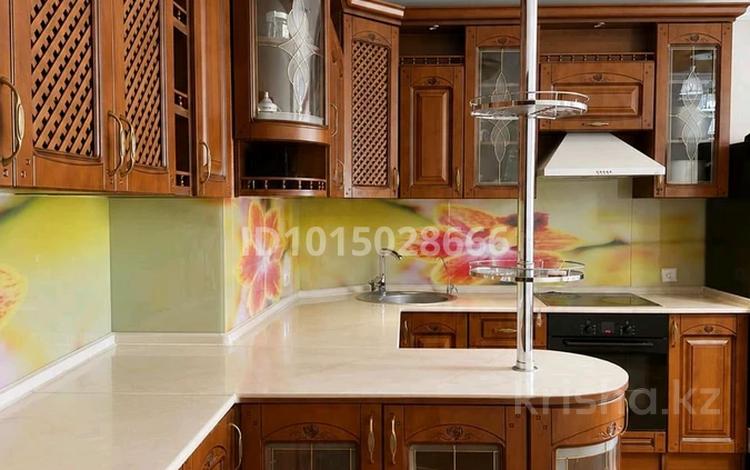 4-бөлмелі пәтер · 135.2 м² · 4/9 қабат, Сауран 7, 7а, 7Б, 7г, бағасы: 68 млн ₸ в Астане, Есильский р-н — фото 2