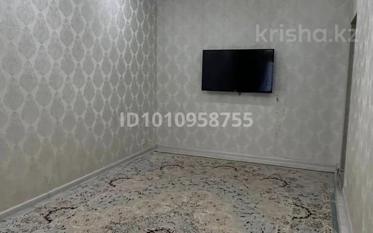 2-бөлмелі пәтер · 58.9 м² · 3/6 қабат, 16-й мкр 43 — жолдын бойында, бағасы: 18 млн ₸ в Актау — фото 2