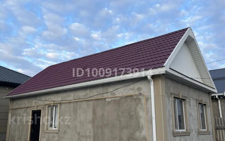 Отдельный дом · 2 комнаты · 60 м², мкр. Алмагуль, 4 проезд за 130 000 〒 в Атырау — фото 10