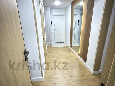 2-комнатная квартира · 54 м² · 4/5 этаж, мкр Мамыр-7 8 — Абая -Момышулы за 400 000 ₸ в Алматы, Ауэзовский р-н