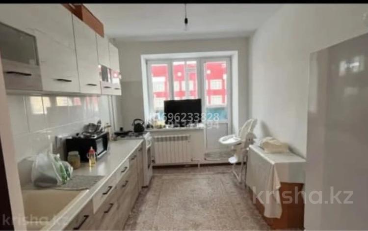 2-бөлмелі пәтер · 57 м² · 1/9 қабат, Нур Актобе 20 г к1, бағасы: 120 000 ₸ — фото 8
