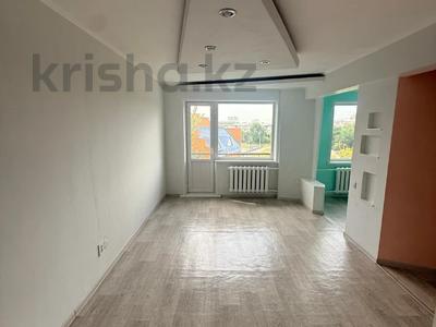 1-комнатная квартира · 32 м² · 5/5 этаж, Казахстан 81 за 12 млн ₸ в Усть-Каменогорске