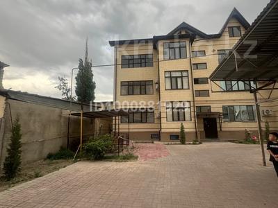 Пәтерлер в Жамбылской обл.: 5-бөлмелі пәтер · 150 м² · 3/3 қабат, Сәмен Дәненұлы 38 — Желтоксан Конакова, бағасы: 46 млн 〒 5-бөлмелі пәтер · 150 м² · 3/3 қабат, Сәмен Дәненұлы 38 — Желтоксан Конакова, бағасы: 46 млн 〒 в Таразе