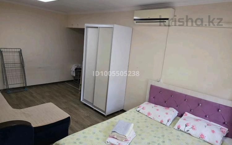 1-комнатная квартира · 38 м² · 1/4 этаж, Манаса 31 за 14 000 ₸ в Алматы, Бостандыкский р-н — фото 2