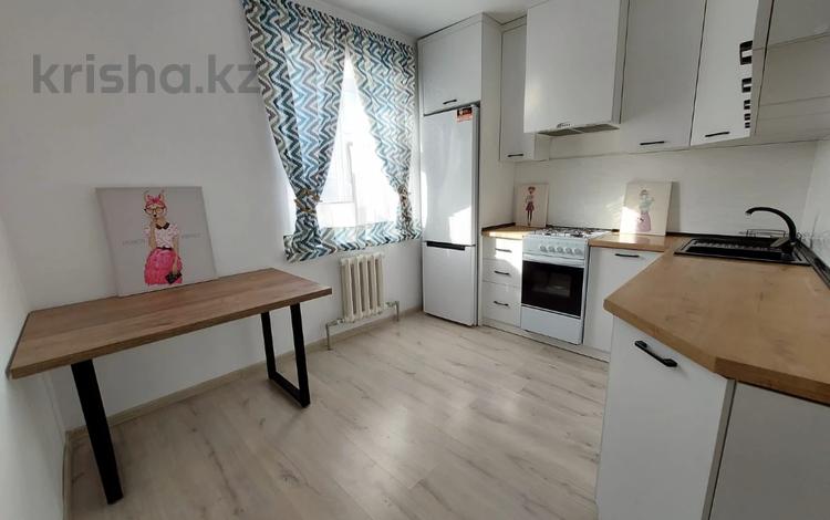 3-бөлмелі пәтер, 75 м², 2/5 қабат тәулік бойы, Айтмурат Шаменов 1Г, бағасы: 17 000 〒 в  — фото 2