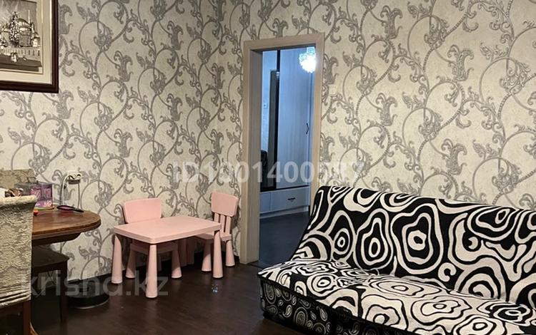 4-комнатная квартира · 80 м² · 9/10 этаж, мкр Юго-Восток, мкр Степной 4 3 за 29.8 млн 〒 в Караганде, Казыбек би р-н — фото 2