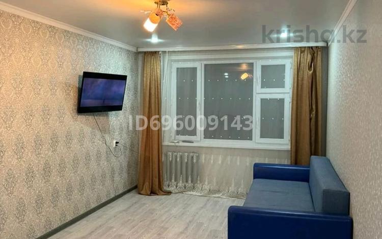 2-бөлмелі пәтер · 48 м² · 3/5 қабат, Абая 64, бағасы: 170 000 ₸ в Уральске, мкр Школьник — фото 2