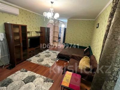 1-бөлмелі пәтер, 48 м², 7/10 қабат ай сайын, Кенесары хана 54, бағасы: 240 000 〒 в Алматы, Наурызбайский р-н