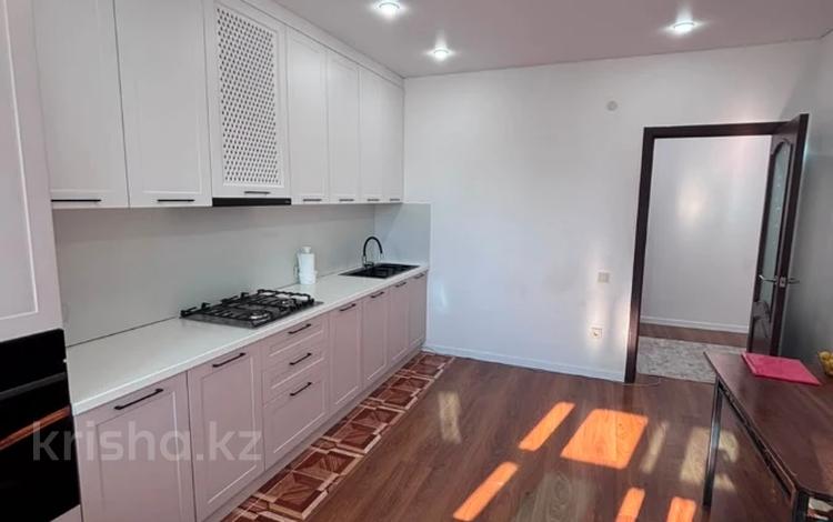 3-комнатная квартира · 90.8 м² · 5/6 этаж, мкр. Алтын орда, Алия Молдагулова за 30.8 млн ₸ в Актобе — фото 5