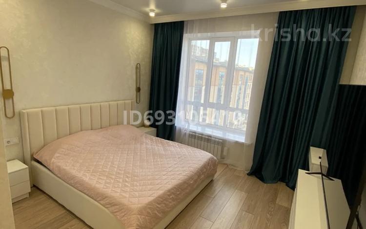 2-бөлмелі пәтер, 70 м², 5/5 қабат ай сайын, мкр Юго-Восток, Муканова 43Б, бағасы: 250 000 〒 в Караганде, Казыбек би р-н — фото 2