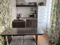 2-комнатная квартира · 45 м² · 3/5 этаж, М. Ауэзова 102 за 15 000 ₸ в Щучинске — фото 3
